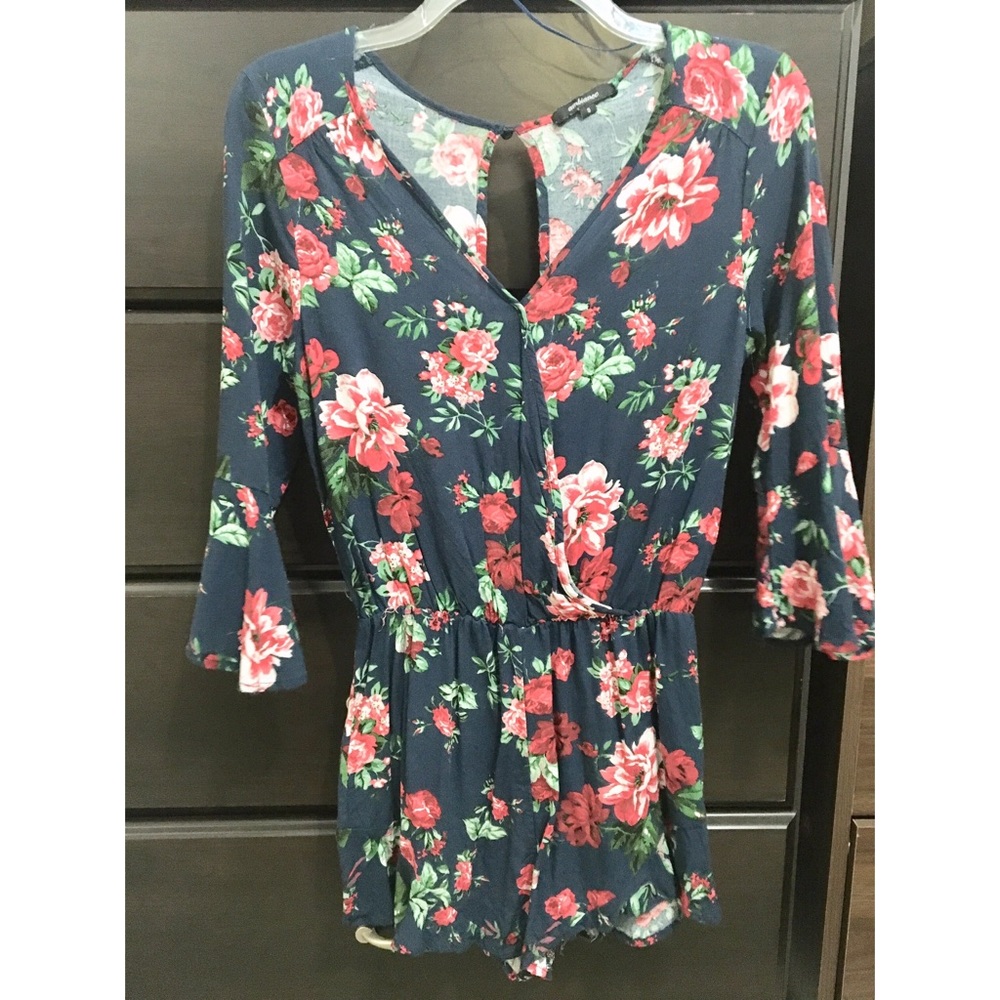 Floral romper for the summer!